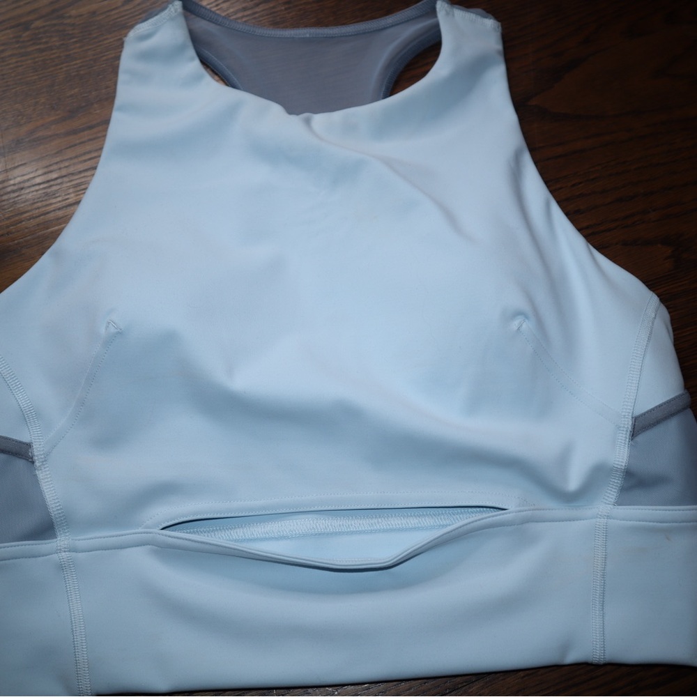 Lululemon sports bra size 8 blue